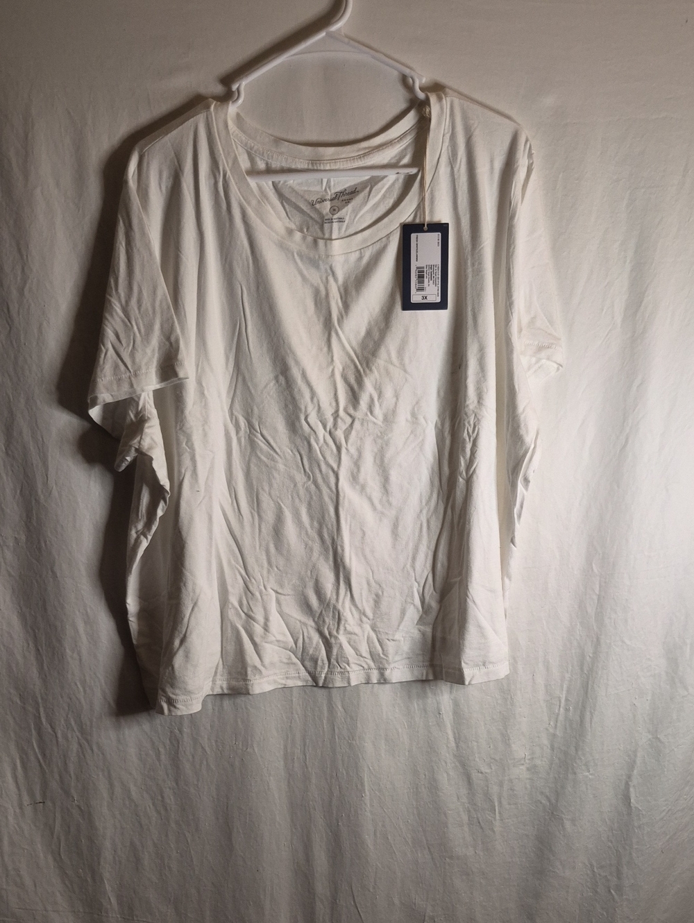 Universal Thread Women's Short-Sleeve Crew Tee in White